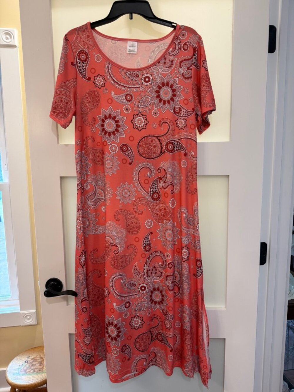 Casual Midi/maxi Dress Features a Vibrant, Bohemian-inspired Print